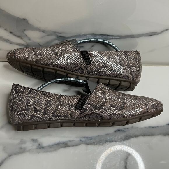 Born Women's Reptile Leather Driving Shoes Slip On Comfort Loafers Sz 11 EUC - Picture 7 of 8